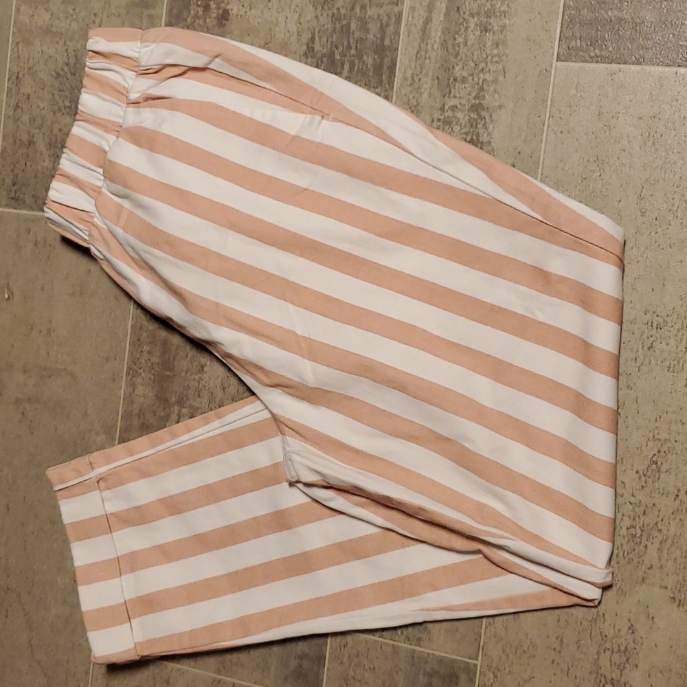 Fun Blush&White Statement Ankle Pants - Picture 1 of 7
